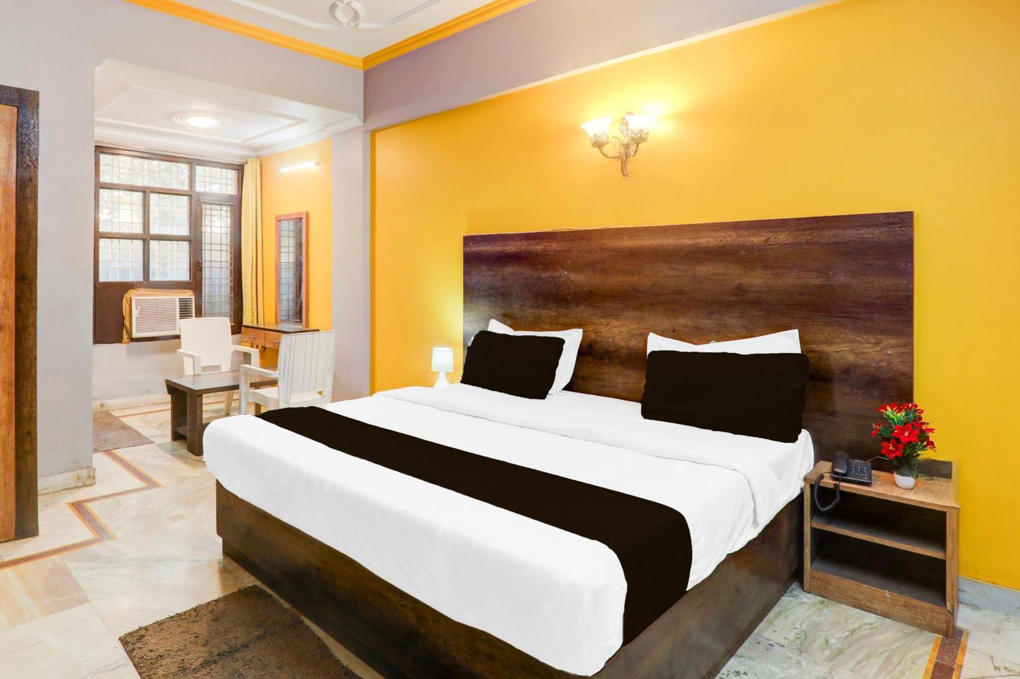 Super Hotel O Insaf Nagar Munshipuliya Formerly Vibrant Chinhat Exterior photo