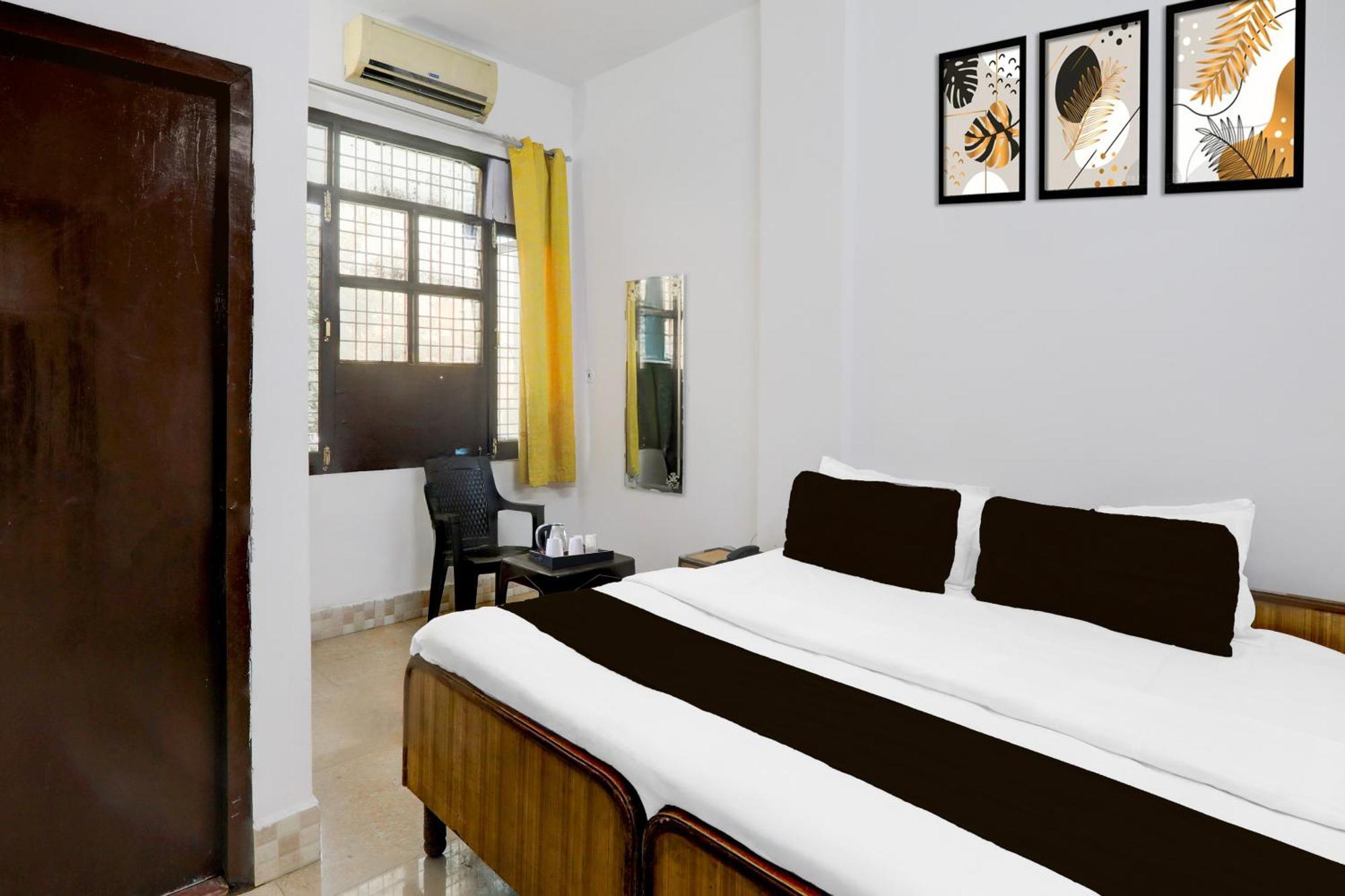 Super Hotel O Insaf Nagar Munshipuliya Formerly Vibrant Chinhat Exterior photo